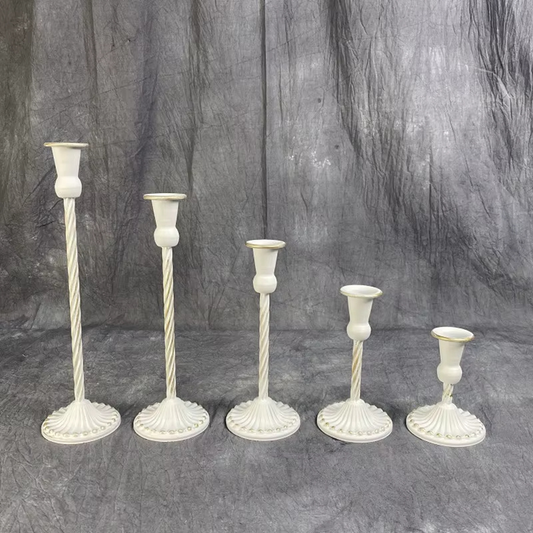 Ljusstake i Klassisk Metallisk Design – 5 Storlekar & 4 Färger